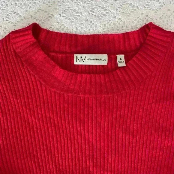 Neiman Marcus Red Knit Top - Picture 3 of 3